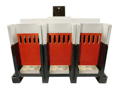 RD320T35W RD Frame Style, Molded Case Circuit Breaker, Electronic Non-Interchangeable Trip Unit(Digitrip RMS 310), (LSG)Trip Unit Functions, 2000 Ampere at 40 Degree Celsius, 3 Pole, 600VAC @ 50/60HZ, Without Terminals. New Surplus and Certified Reconditioned with 1 Year Warranty.